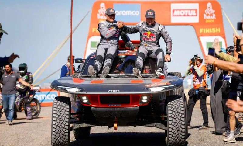DEL ESTUDIO A GANAR EL DAKAR