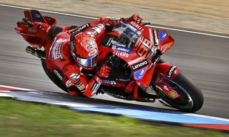 DE 1000 A 850 CC